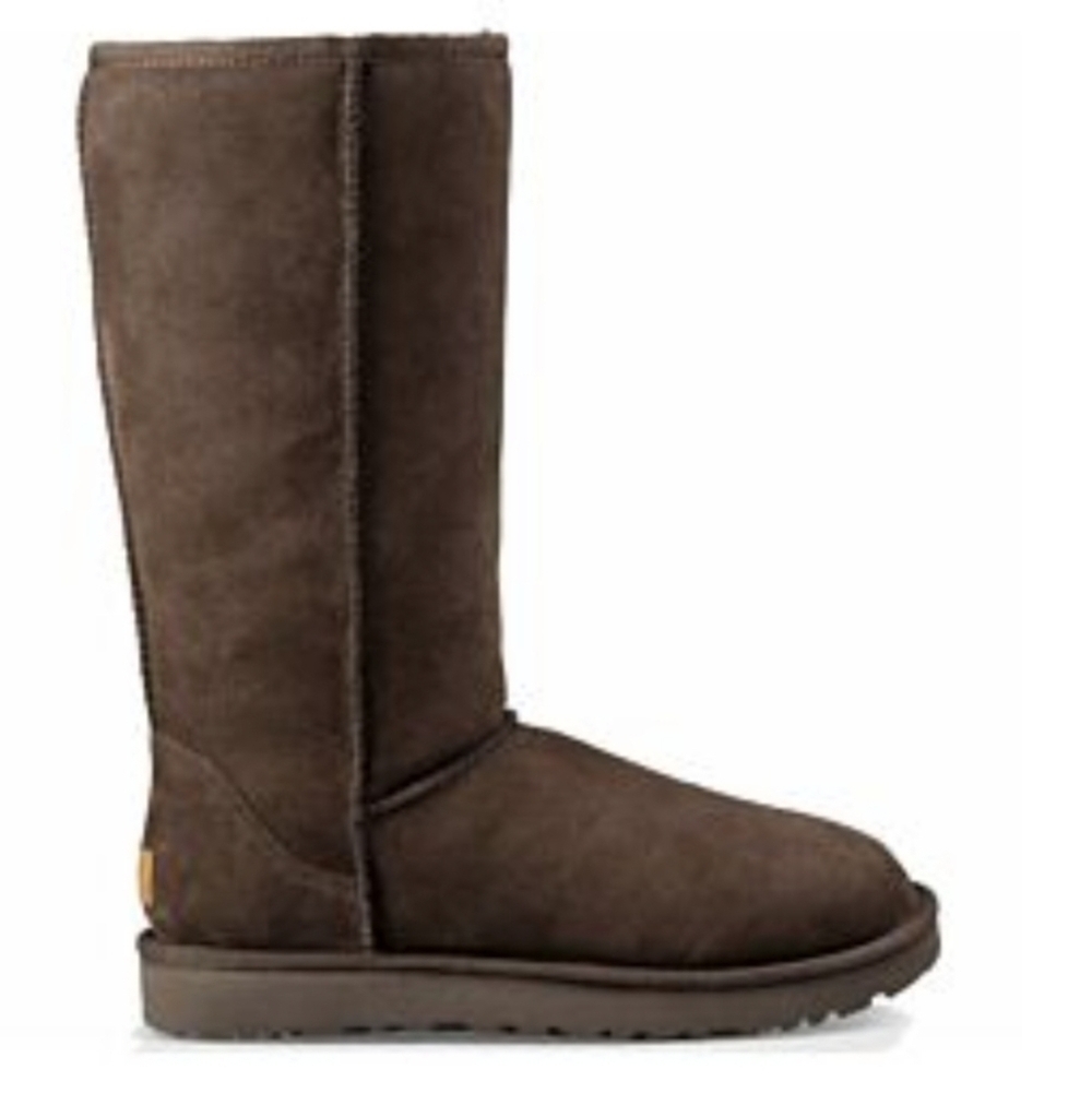 Ugg Australia classic tall boots winter cozy fur sz 7 shoes
